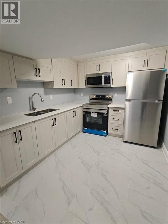 Photo - 28 Crossmore Cres
