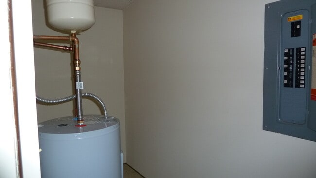 Photo - Cute home in the heart of Elizabeth City!