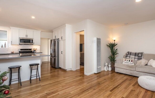 Photo - 351 Ramona Dr