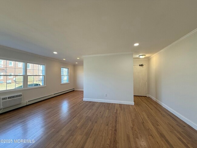 Building Photo - 58 Stonehurst Blvd Unit D