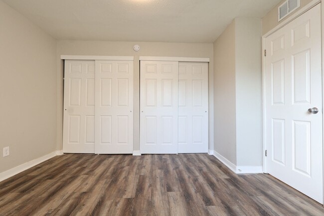 Photo - Beautiful 1 Bedroom w/ Off-Street Parking Unidad 104