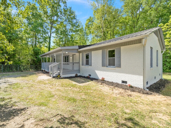 Photo - 128 Sunset Ln