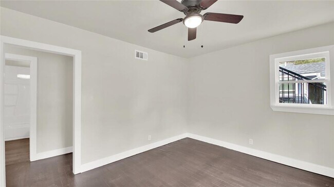 Photo - 4008 Speedway Unidad A