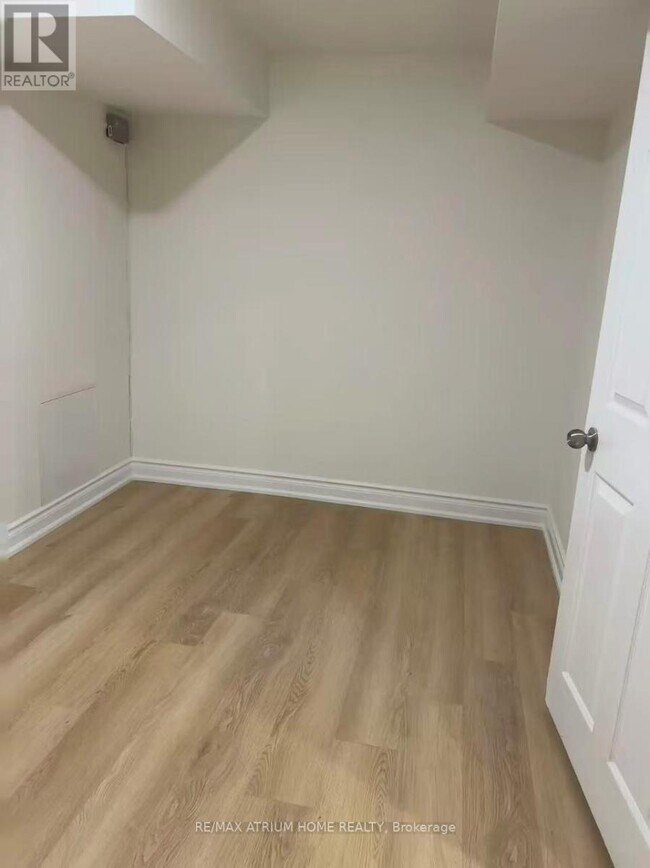 Photo - 71 Major Oak Terrace