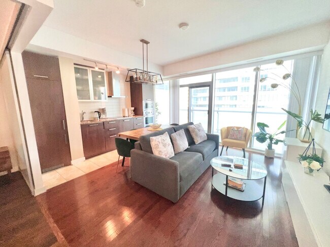 222 Bremner Blvd Unit SI ID1609130P
