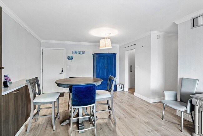 Photo - 2970 NE 16th Ave Unit 209