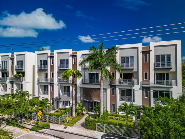 Photo - 1034 NE 18th Ave Unit 205