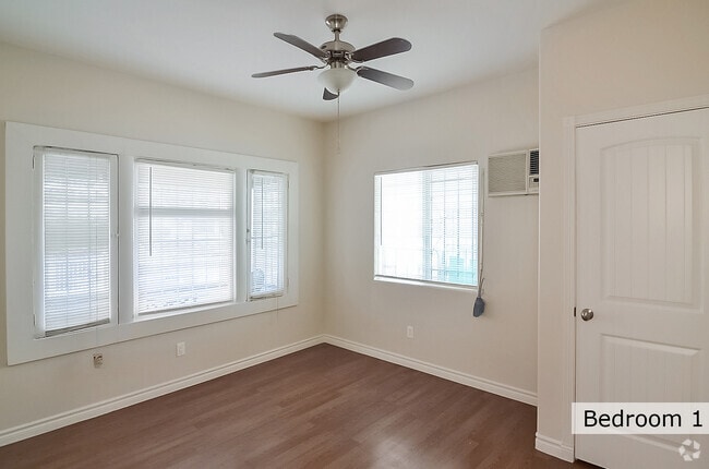 Building Photo - 1234 W 37th Dr Unit 0 Rental