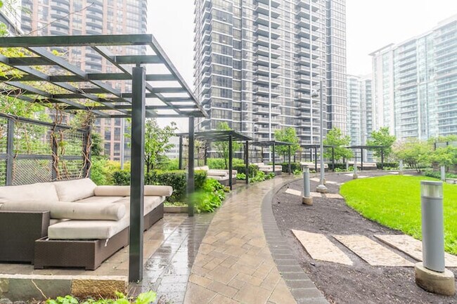 Photo - 2 Anndale Dr Unit SI ID1345796P