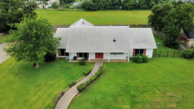 Photo - 5001 Glenhaven Dr