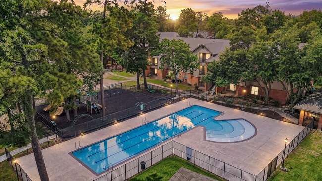Photo - The Retreat at Spring Apartments