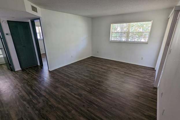 Photo - 571 Midway Track