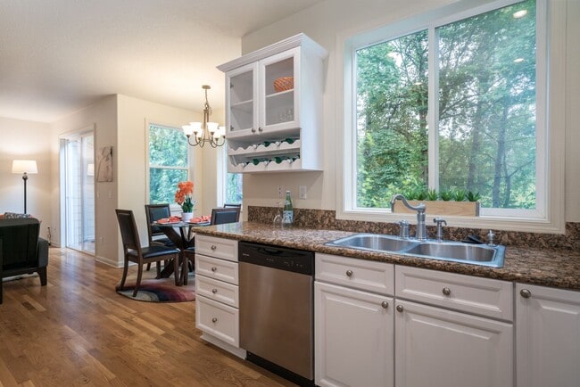 Photo - 4920 SW Slavin Rd