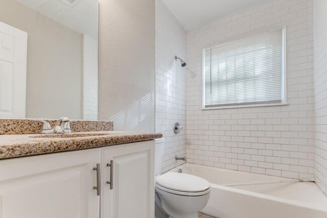 Photo - 9310 Forest View St