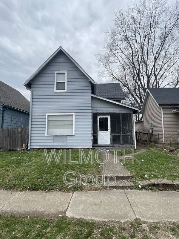 Building Photo - Sheffield Avenue S. 1226 Unit 2 Rental