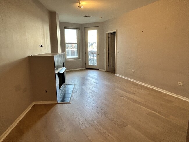 Photo - 520 N Halsted St Unit 411