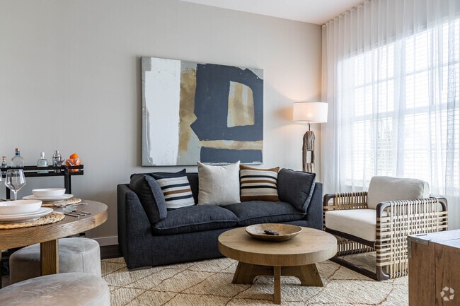 1 BR, 1 BA