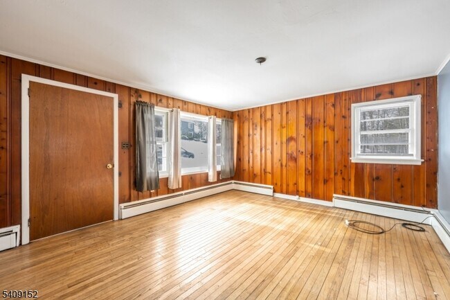 Photo - 47 Eugene Rd