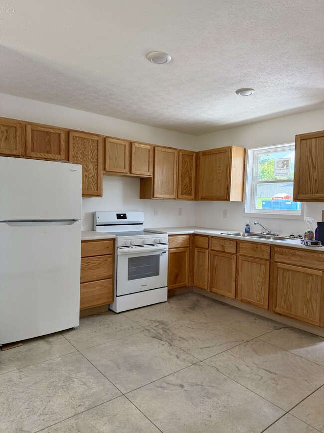 Photo - 404 Locust St