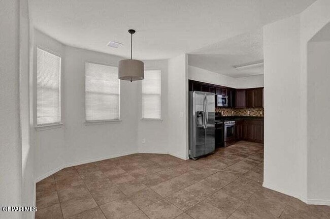 Photo - 14517 Jesus Almeida