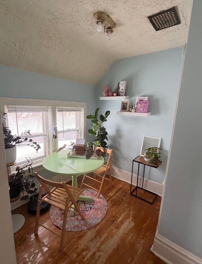 Photo - 4116 Luverne St Unidad 4116