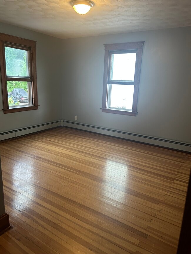 Photo - 188 Gold St Unit 2