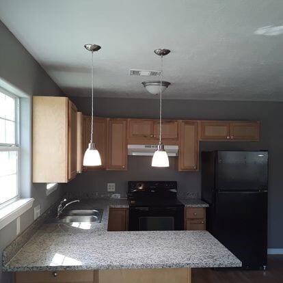 Building Photo - 401 N Jones St Rental