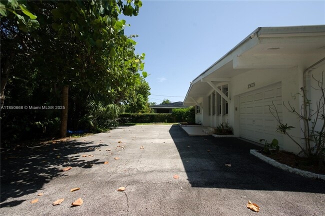 Photo - 2305 N Ocean Blvd