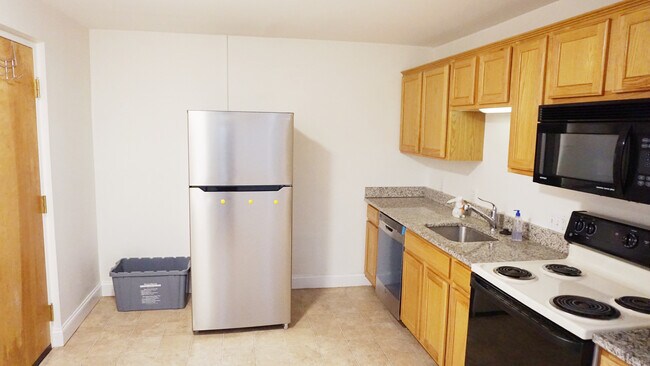 Photo - 41 Walnut St Unidad 44