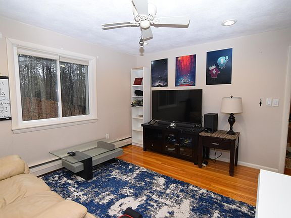 Photo - 63 Lionel Ave