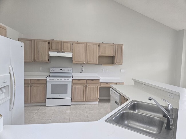 Photo - Deerfield - Spacious Home