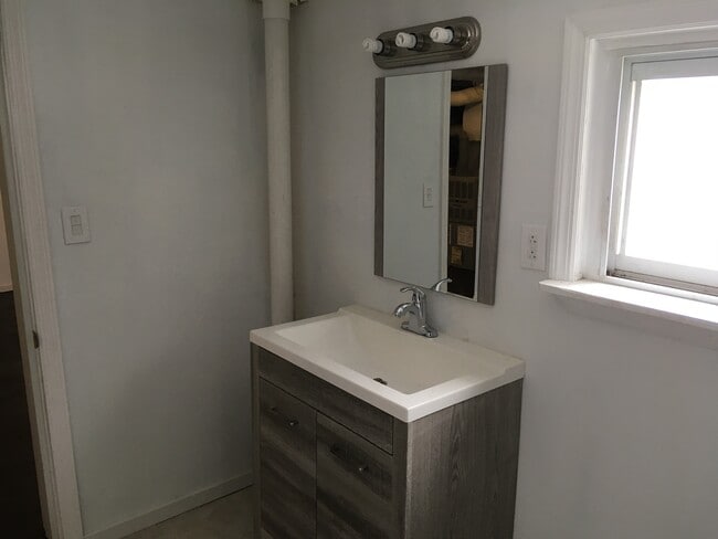 Photo - 4561 Mt Troy Rd