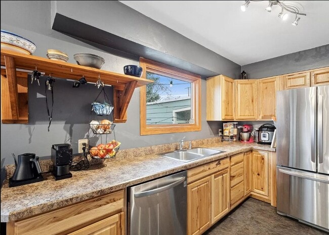 Photo - Burlington Unit 200 Burlington