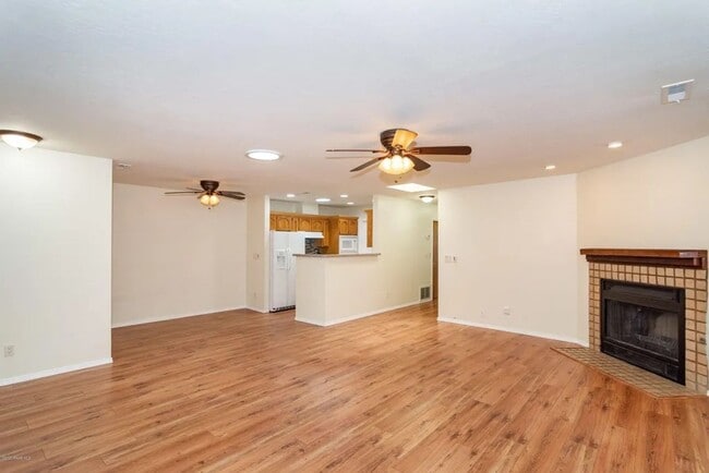 Photo - 4 bedroom 3 bath 2 car garage- Large Townhome In *Timber Ridge Subdivision*