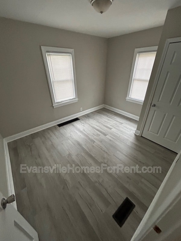 Photo - 2724 Stringtown Rd