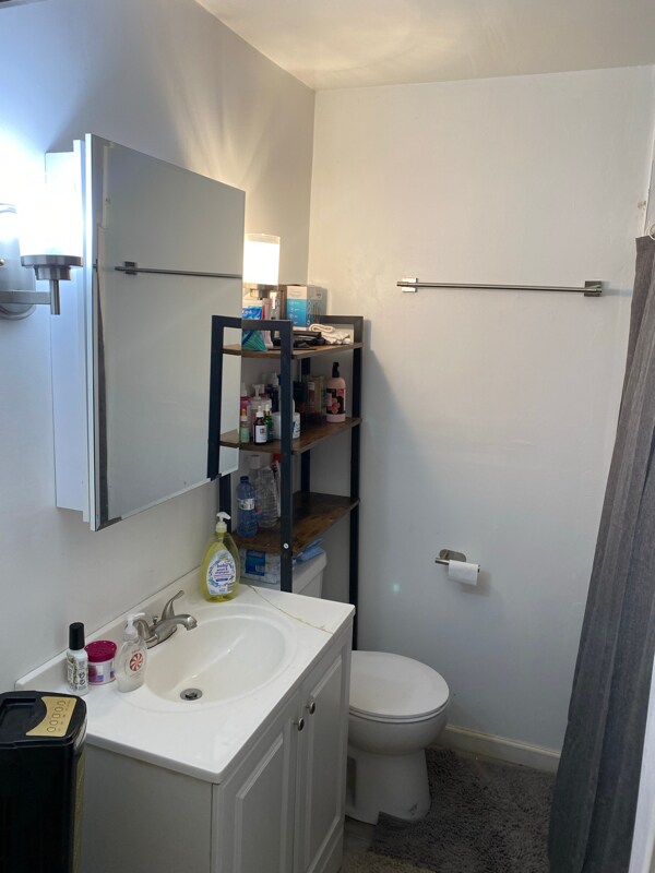 Photo - 2085 Cedar St