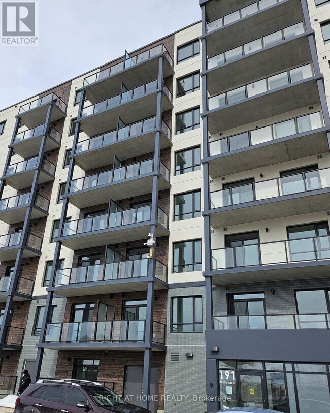 Photo - 191 Elmira Rd S Unité 217C
