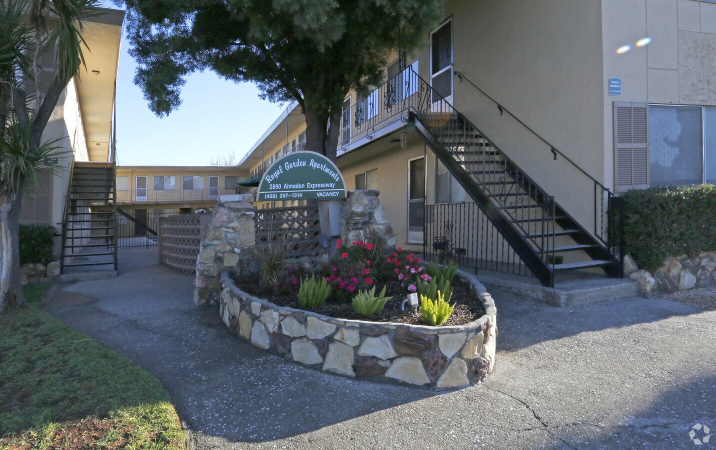 Photo - Royal Garden Apartments