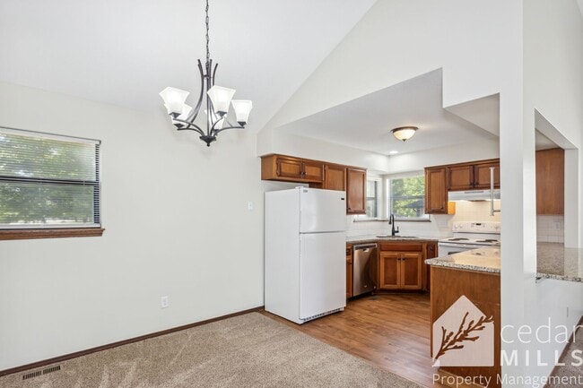 Photo - 3 bedroom Townhome in Andover