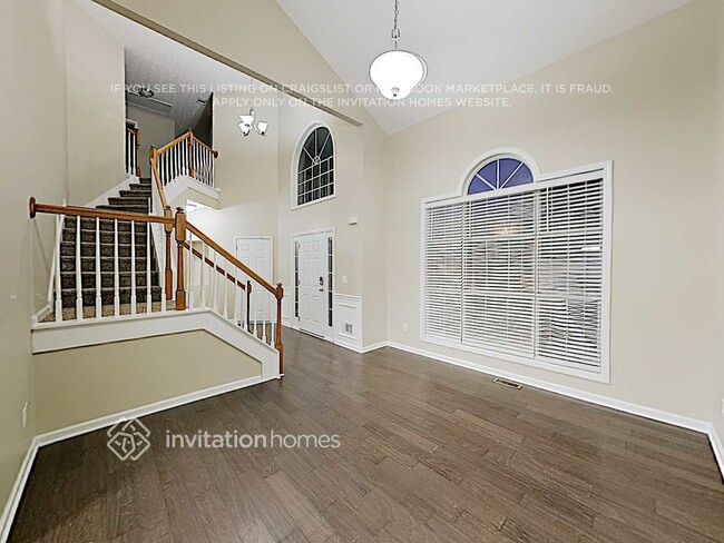 532 Chaucer Way