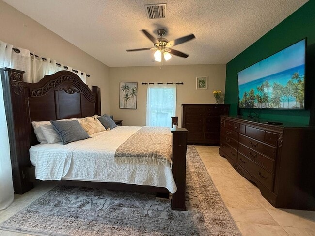 Photo - 1657 Baltrusol Pl