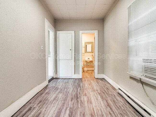 Photo - 1740 NW 11th St Unidad A