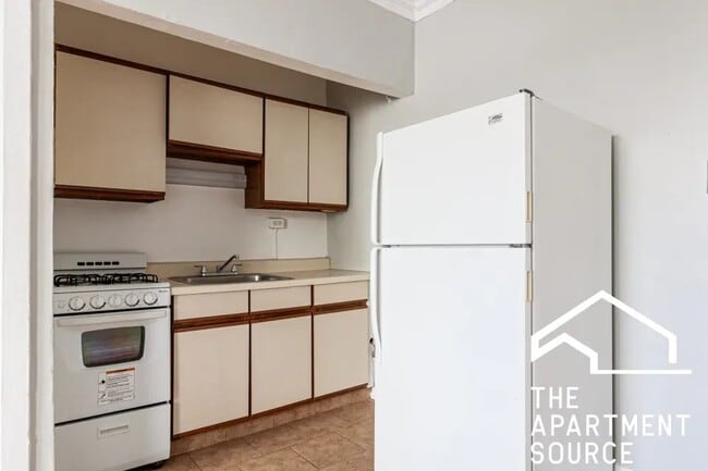 3831 N Fremont St Unit 3831 North Fremont Street