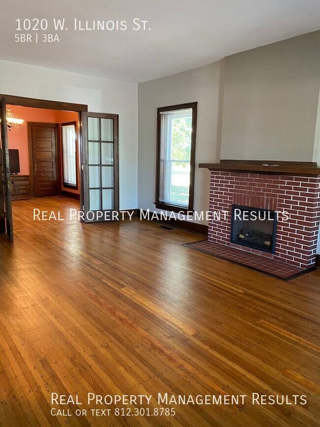 Amazing 5 Bedroom, 2 1/2 Bath Centrally Lo... Rental House Rental in