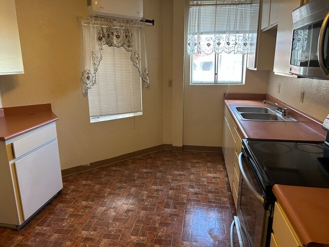 Photo - Bennett Apartments