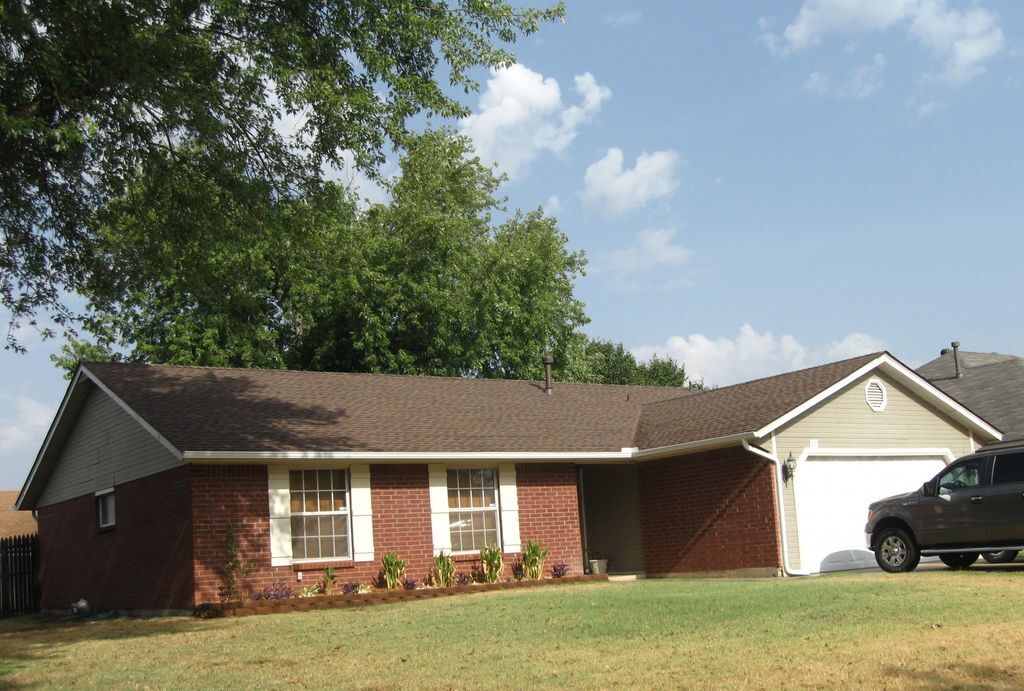 Photo - 11 N Lockeport Dr (Edmond, OK)