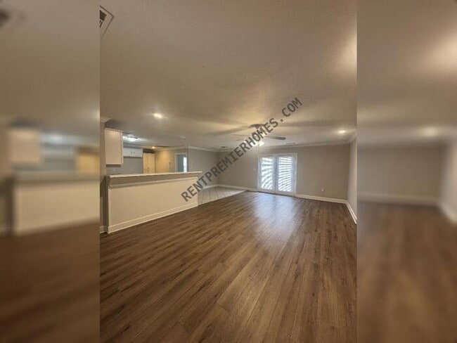 Photo - 12 Timberside Cove