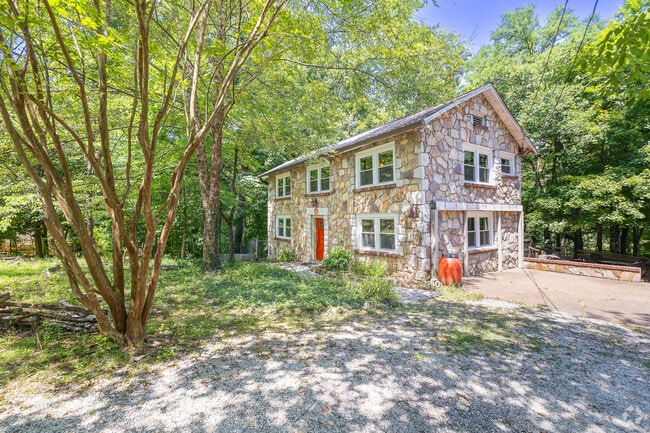 Building Photo - 511 Taylor Rd Rental