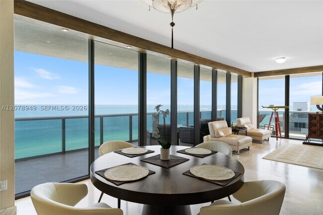 Building Photo - 5875 Collins Ave Unit 1902