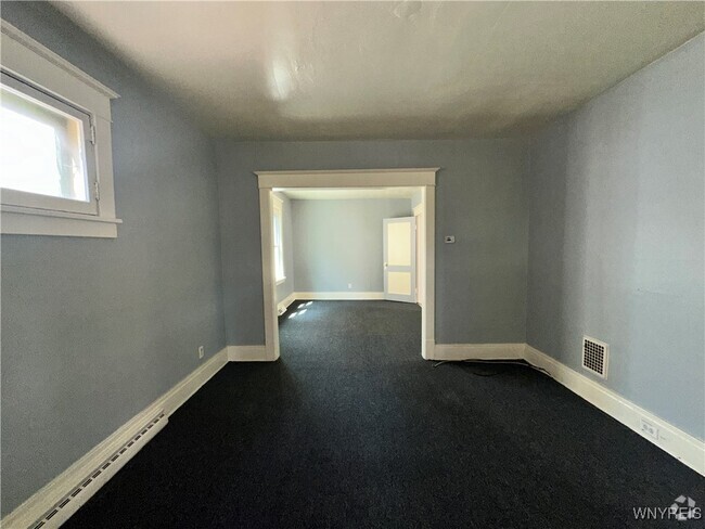 Building Photo - 62 Laforce Pl Rental